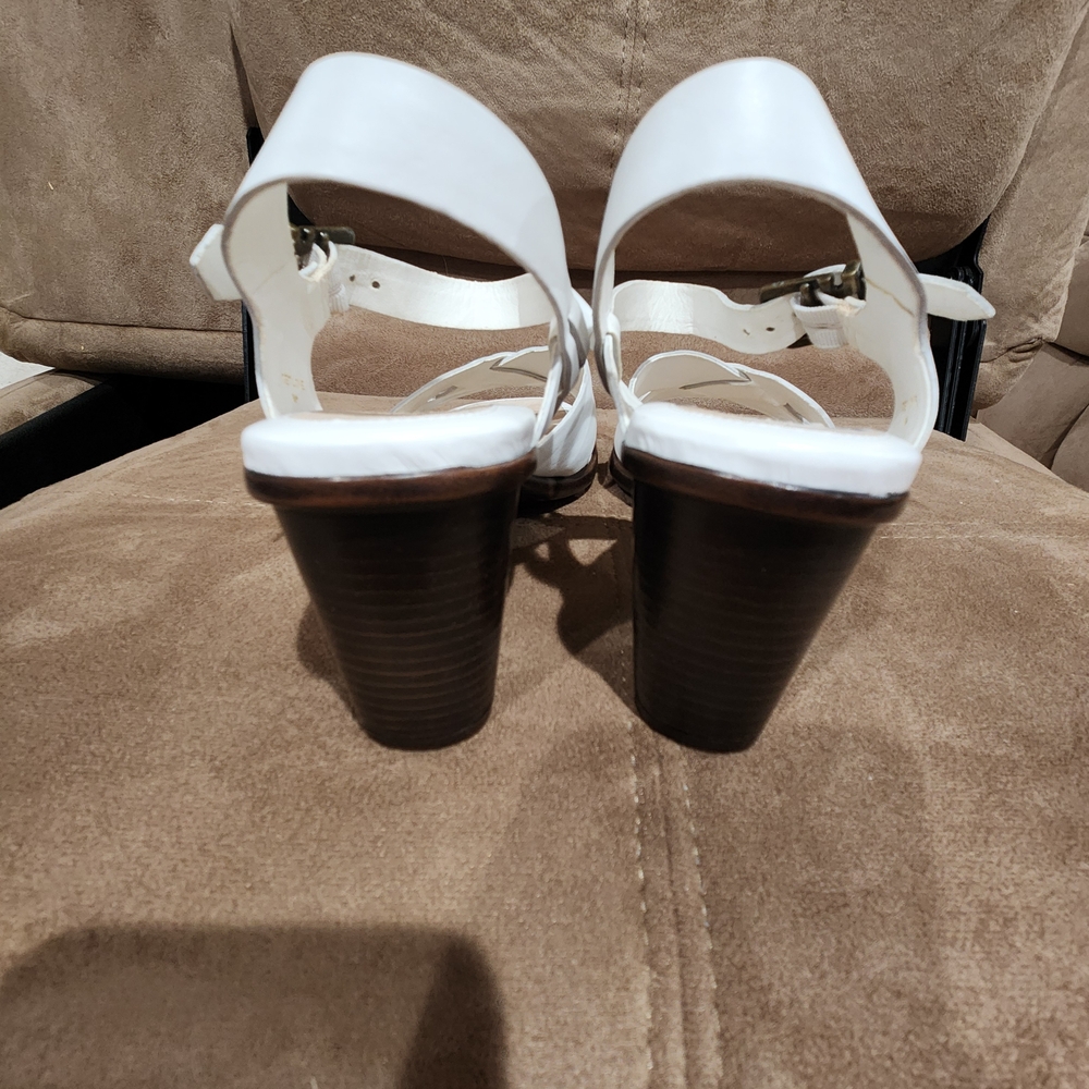 AEROSOLES White Cross-Strap Sandals - Picture 3 of 7